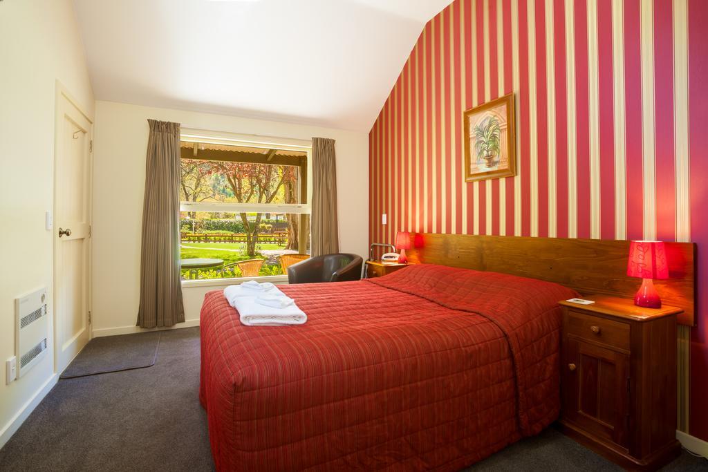 Shades Of Arrowtown Motel Exterior foto